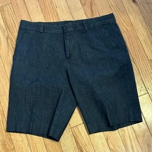 Banana Republic Trouser Style Bermuda Shorts Dark Wash Size 28/6 T49-43R